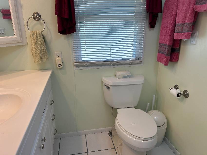 7907 Lakeshore Drive a Ellenton, FL Mobile or Manufactured Home for Sale